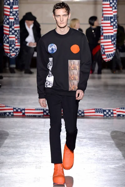 Look 8